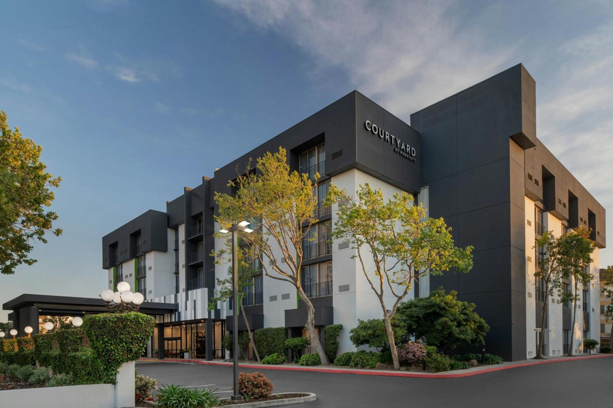 Hotel Courtyard San Jose Airport Exterior foto